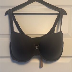 SKIMS NWT Charcoal Gray Women's Bra